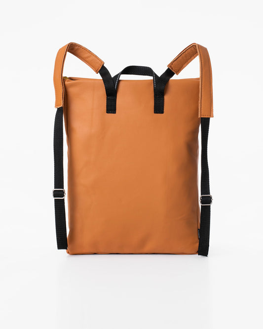 Maciella Barbara Lederrucksack: Handgefertigte Eleganz aus Estland – Nachhaltig & Funktional - Maciella