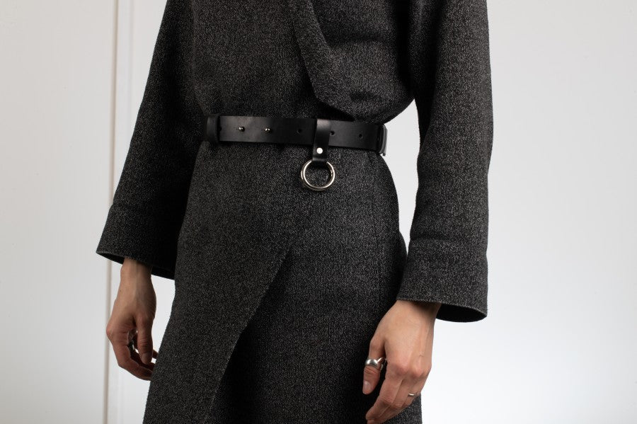 Maciella Oslo Unisex - Gürtel in Schwarz: Minimalistische Eleganz mit O - Ring - Karabinerhaken - Maciella